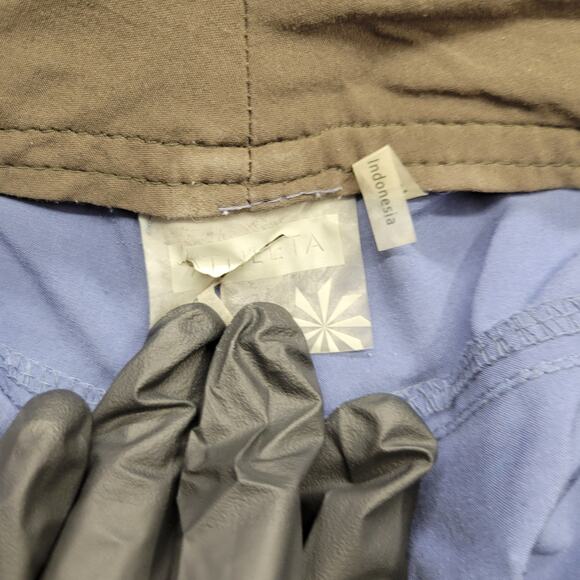 Athleta Dipper Cargo Capri Pants Women’s Size 32 Navy Blue Athletic - Picture 11 of 12